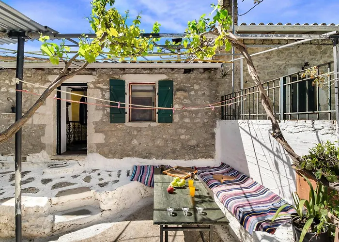 Case de vacanță Ellen T House *
